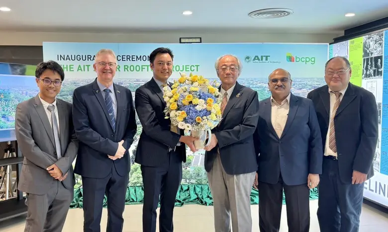 นายชาญวิทย์ ตรังอดิศัยกุล รองกรรมการผู้จั...