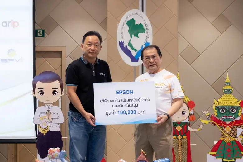 นายแจ็ค มินทร์ อิงค์ธเนศ (ขวา) ประธานและผ...