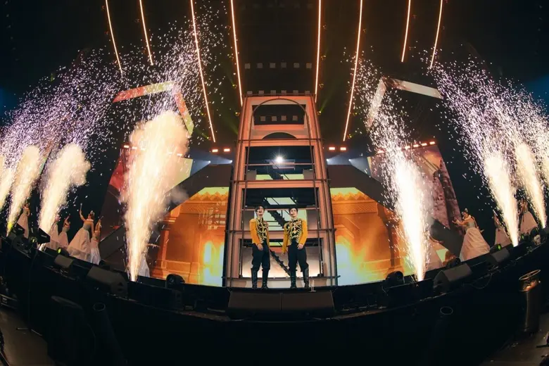 สำลักความสุขอย่างทะลักทะล้นกว่า 5 ชั่วโมง...