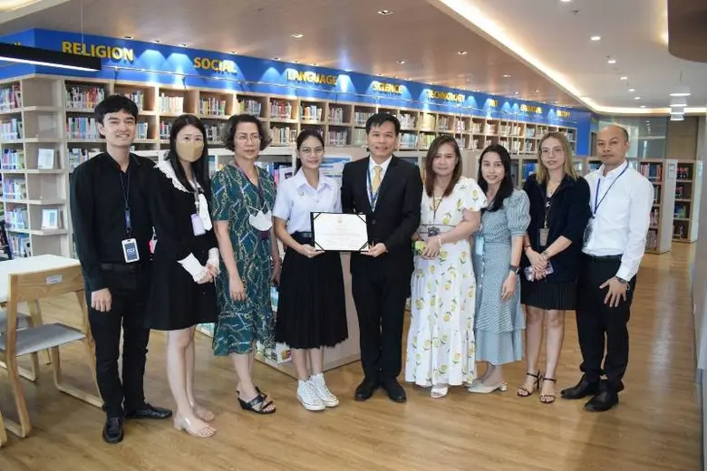 มหาวิทยาลัยศรีปทุม ขอแสดงความยินดีกับ นาง...