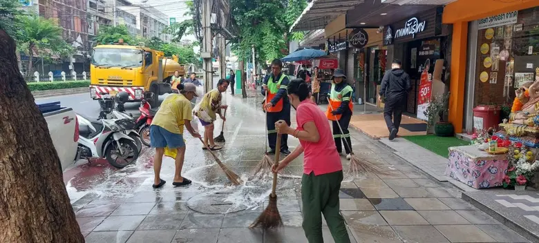 นางสาวสุนีย์ โชคธนะสกุลชัย ผู้ช่วยผู้อำนว...