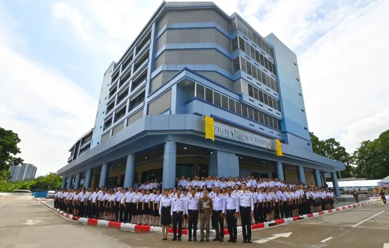 นายจรัลธาดา กรรณสูต องคมนตรี ให้เกียรติเป...