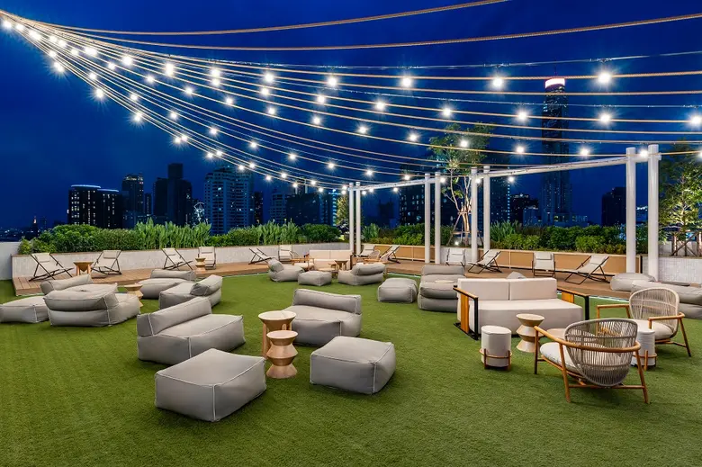 ม็อกซี่ แบงคอก ราชประสงค์ โรงแรมใหม่ที่เต...