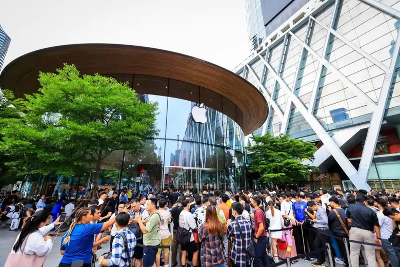 บริษัท เซ็นทรัลพัฒนา จำกัด (มหาชน) ผู้บริ...