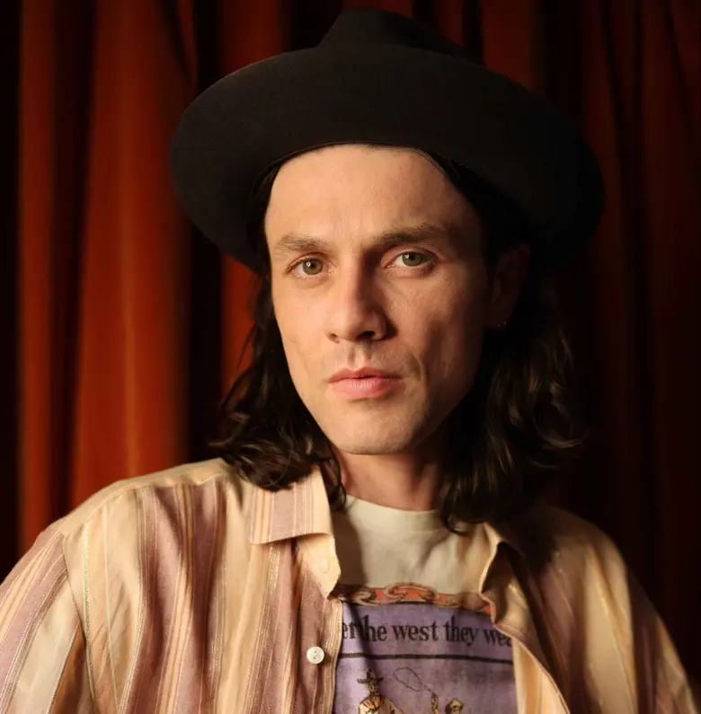 "James Bay" ศิลปิน นักร้อง นักแต่งเพลง แล...