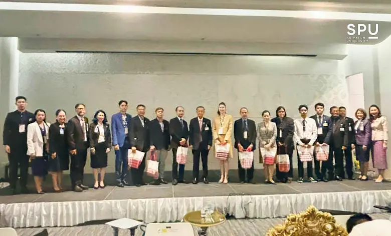 คณะนิติศาสตร์ มหาวิทยาลัยศรีปทุม จัดกิจกรรมโครงการเ...