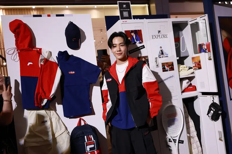ฟีล่า (FILA) จัดกิจกรรม "Fansign and Meet...