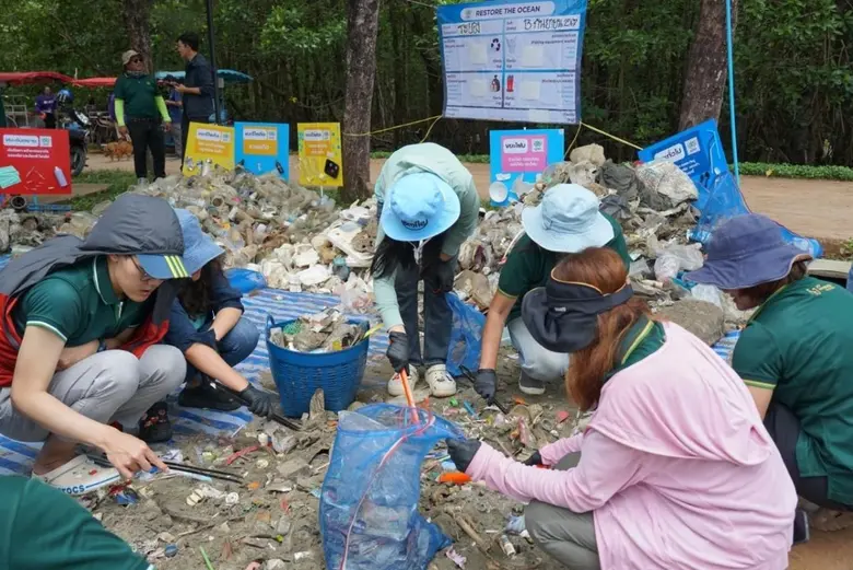 จิตอาสาซีพีเอฟและจิตอาสาเครือซีพี พร้อมกั...