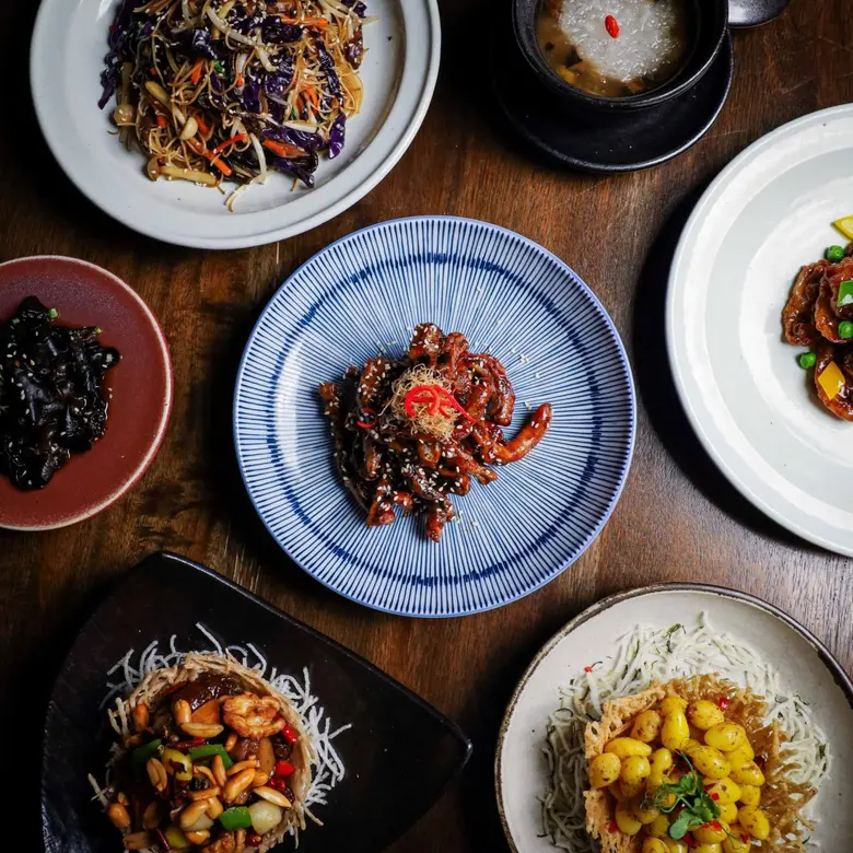 ห้องอาหารจีน Mott 32 Bangkok ตั้งอยู่ใน T...