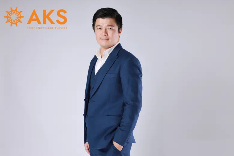 นายสง่า ตันติอมรพงษ์ ประธานเจ้าหน้าที่บริ...