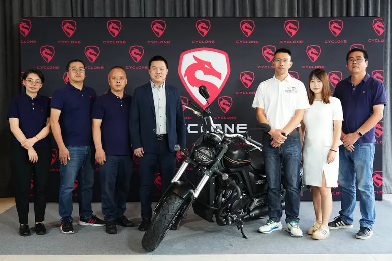 คุณเกา จาน (Mr.Gao Zhan) ผู้จัดการทั่วไป ...