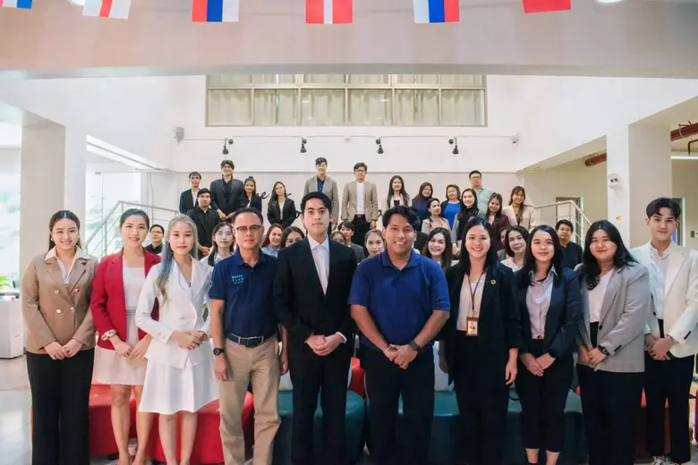 นายธนพงศ์ พุฒิพิริยะ รองกรรมการผู้จัดการส...