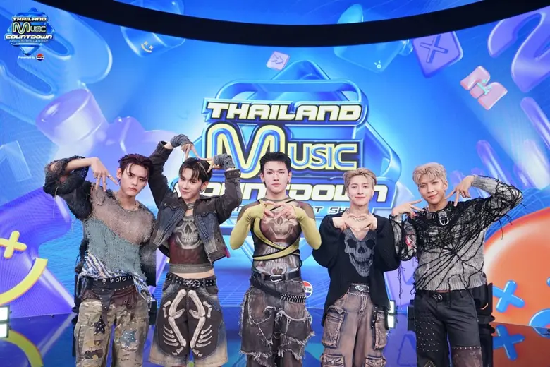 ร้อนแรงสุด ๆ สำหรับ 'PERSES' (เพอร์เซส) บ...