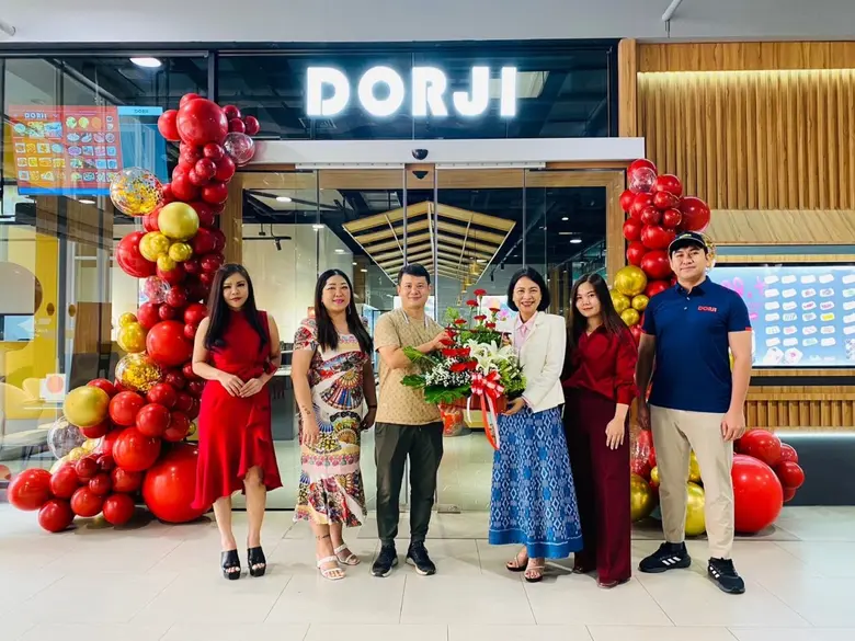 พาราไดซ์ เพลส ศูนย์การค้าในเครือเอ็ม บี เ...