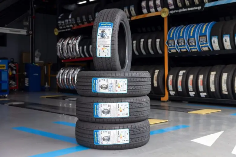 คุณไพศาล อุดมกุลวณิชย์ รองประธานเจ้าหน้าท...