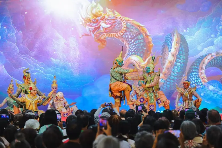 กลับมาอีกครั้งกับการแสดงนาฏศิลป์ชั้นสูงขอ...