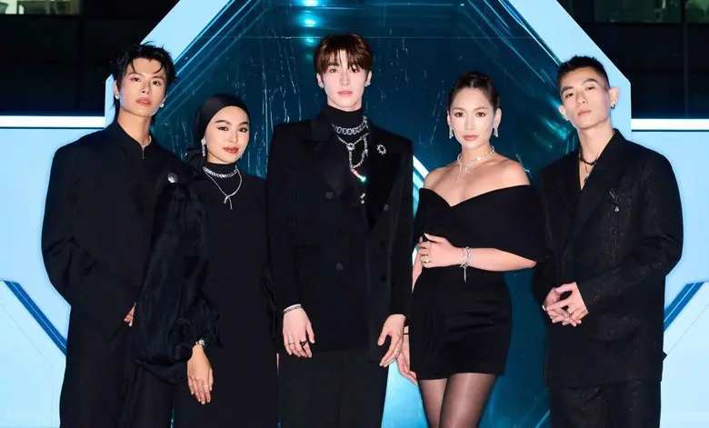 นิทรรศการแลนด์มาร์คของสวารอฟสกี้เดินทางมา...