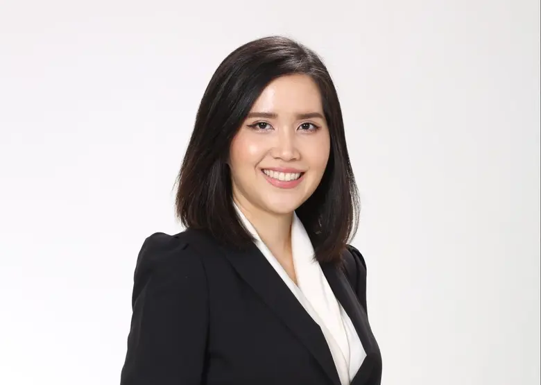 นางสาวศุภรัตน์ อารีย์วงศ์ Executive Direc...