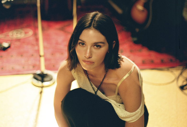 Gracie Abrams (เกรซี เอบรามส์) นักร้อง-นั...