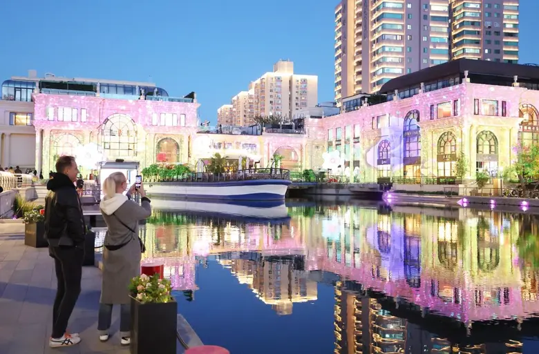 ศูนย์สื่อครบวงจรของเขตเฉาหยาง กรุงปักกิ่ง...