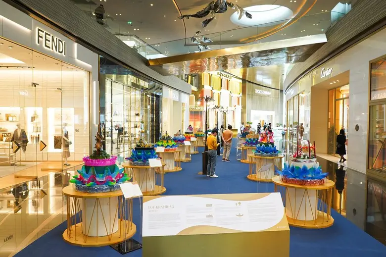 ด้วยความมุ่งมั่นของไอคอนสยาม แลนด์มาร์กระ...