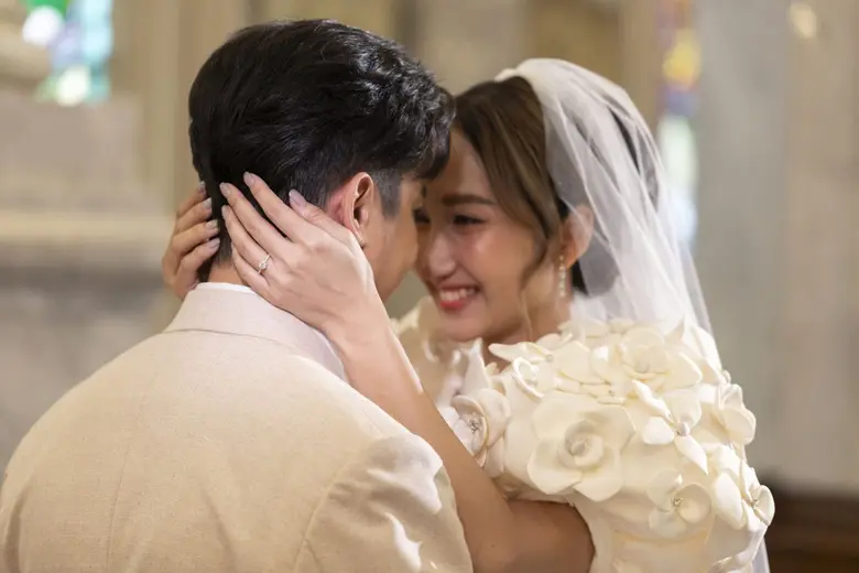 แต่งแล้ว! คู่รักมาราธอนที่คบหาดูใจกันมานา...