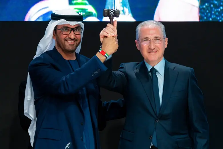 ดร.เฉลิมชัย ศรีอ่อน รัฐมนตรีว่าการกระทรวง...