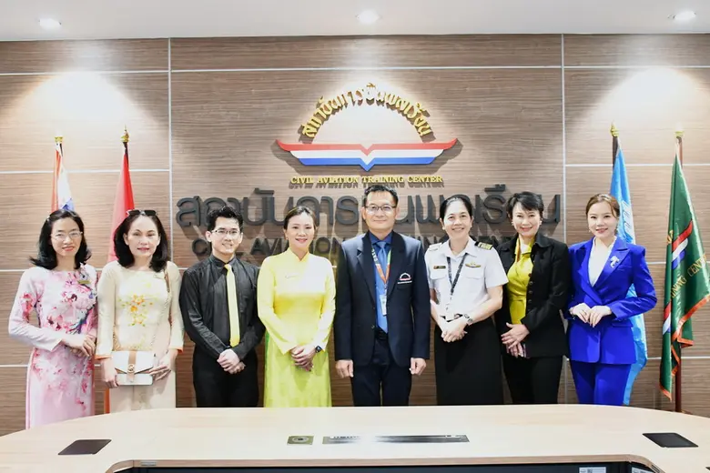 เมื่อเร็วๆ นี้ ดร.นุชนารถ ชลคงคา (ที่ 1 จ...