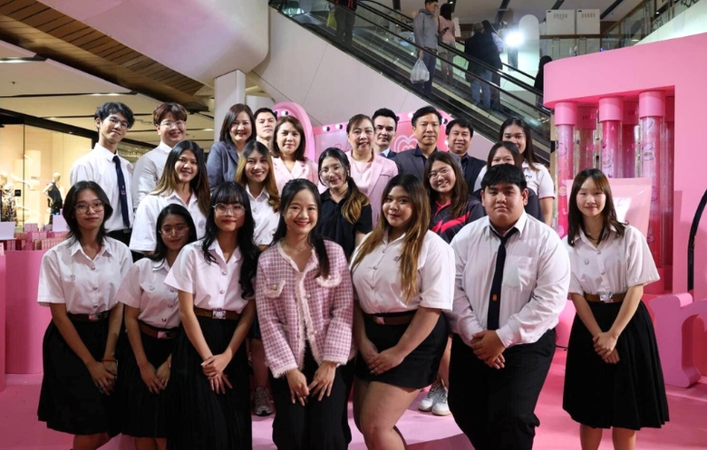 มหาวิทยาลัยศรีปทุมขอแสดงความยินดีกับนักศึ...