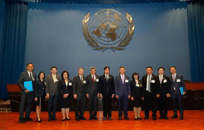 ผู้ช่วยศาสตราจารย์ ดร.วิรัช เลิศไพฑูรย์พั...