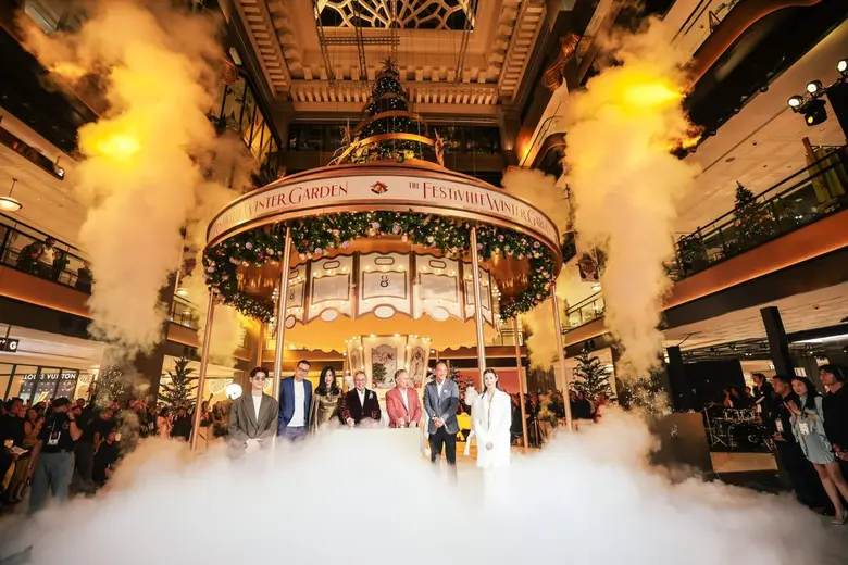 ในคอนเซ็ปต์ 'The Festiville Winter Garden...