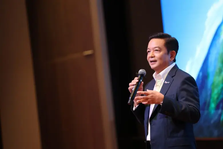 ดร.คงกระพัน อินทรแจ้ง ประธานเจ้าหน้าที่บร...