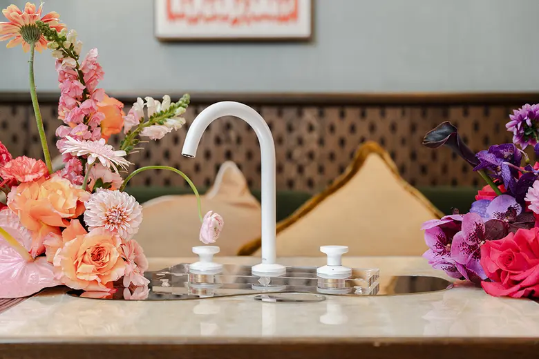 คริสตัล โฮม (Crystal Home) ผู้นำธุรกิจจัด...