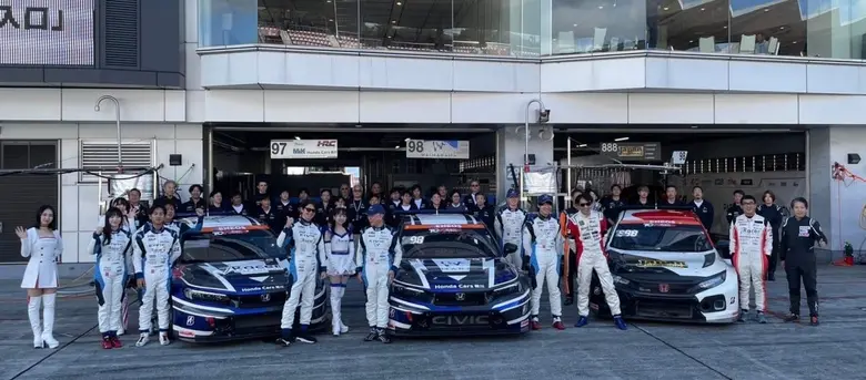 "วี ธนาศิวณัฐ" แชมป์ Honda One Make Race ...