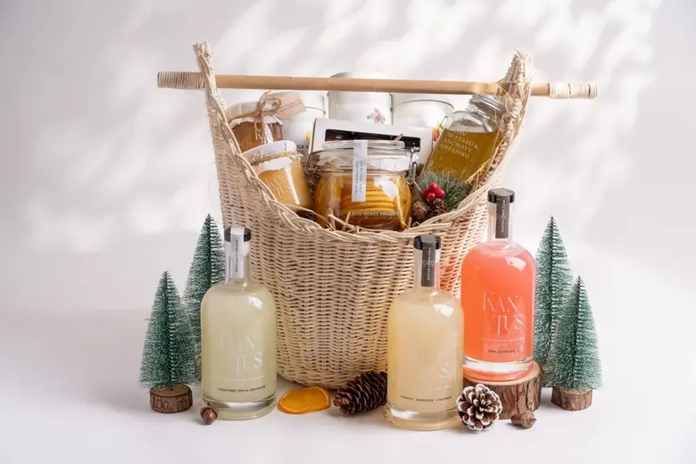 ร่วมเฉลิมฉลองเทศกาลคริสต์มาสและเริ่มต้นปี...