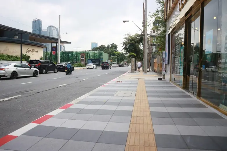 นายธวัชชัย นภาศักดิ์ศรี ผู้อำนวยการสำนักก...