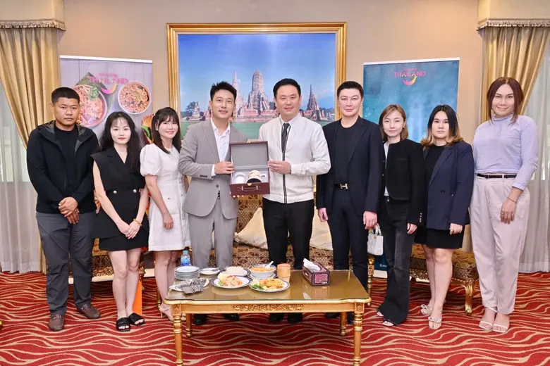 นายจักรพล ตั้งสุทธิธรรม ผู้ช่วยรัฐมนตรีปร...