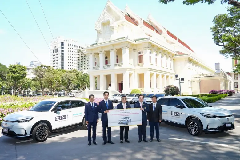 ฮอนด้า ร่วมมือ กรุงไทยคาร์เร้นท์ ส่งมอบ ร...