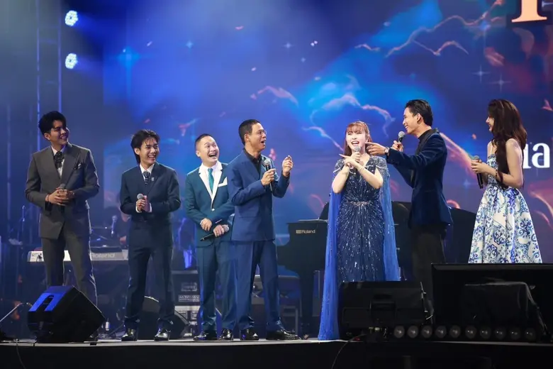 อิ่มเอมหัวใจที่สุด "หนึ่ง จักรวาล"  โชว์จัดเต็ม 2 รอบการแสดง กับคอนเสิร์ต "หนึ่งในจักรวาล" ตอนบทเพลงแห่งกาลเวลา