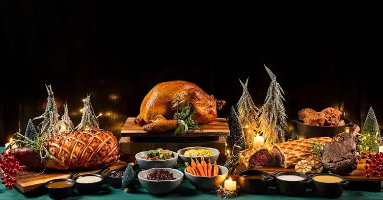 ฉลองเทศกาลคริสต์มาสอย่างสุขสันต์ที่ห้องอา...