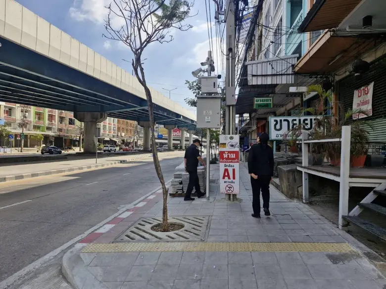 นายอนุชิต พิพิธกุล ผู้อำนวยการสำนักเทศกิจ...