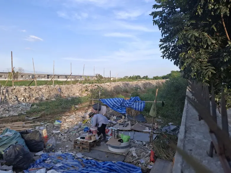 นายสุพจน์ หล้าจำศิล ผู้อำนวยการเขตสะพานสู...