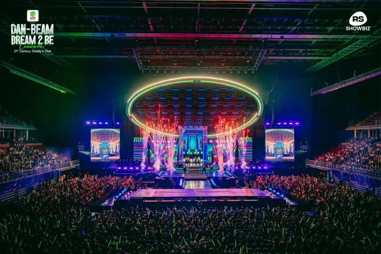 เซอร์ไพรส์แบบสับ! ฉบับ พ่อพ่อ ไอดอลสุดแซ่บ! ใน 'อำพลฟูดส์ presents DAN - BEAM DREAM 2 BE CONCERT 21ST CENTURY DADDY'S CLUB'