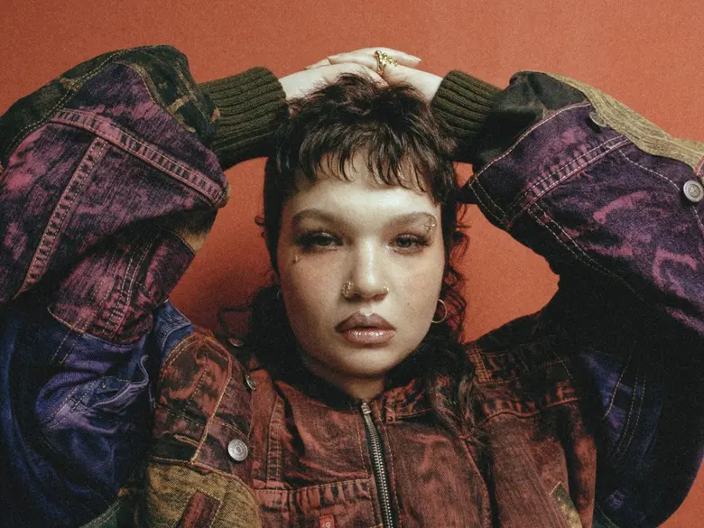 รู้จัก Lola Young ศิลปินสาวสุดเท่จาก Sout...