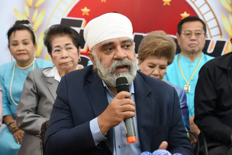 คุณสุขเทพ จันทร์ศรีชวาลา ประธานกรรมการบริ...