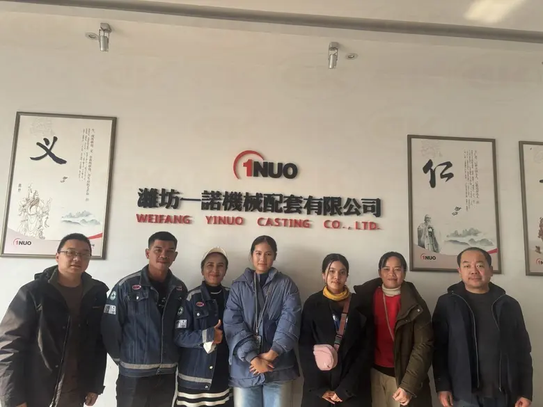 คณะผู้บริหารและพนักงาน บริษัท ซีเอเค อินเ...