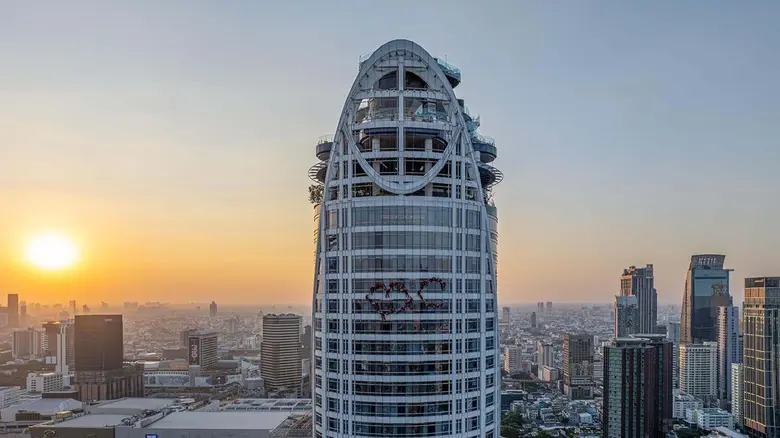 ซานตาคลอส ฟลายอิ้ง ส่งความสุขในเทศกาลคริสต์มาส และปีใหม่ ที่โรงแรมเซ็นทาราแกรนด์ฯ เซ็นทรัลเวิลด์