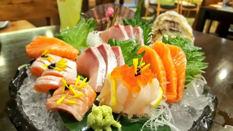 เดอะไนน์ เซ็นเตอร์ พระราม 9 ศูนย์การค้าใน...