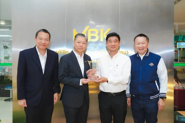 นายสุเวทย์ ธีรวชิรกุล รองประธานกรรมการบริ...