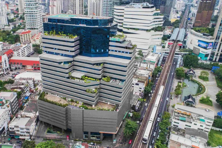 อาคารสมัชชาวาณิช 2 หรือ UBC II อาคารสำนัก...